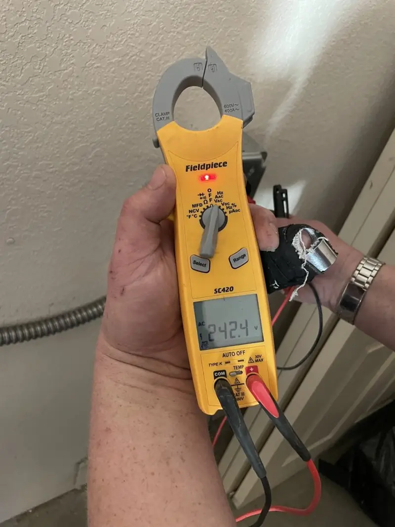Voltage testing with clamp meter during Generator Installation in Mamakating